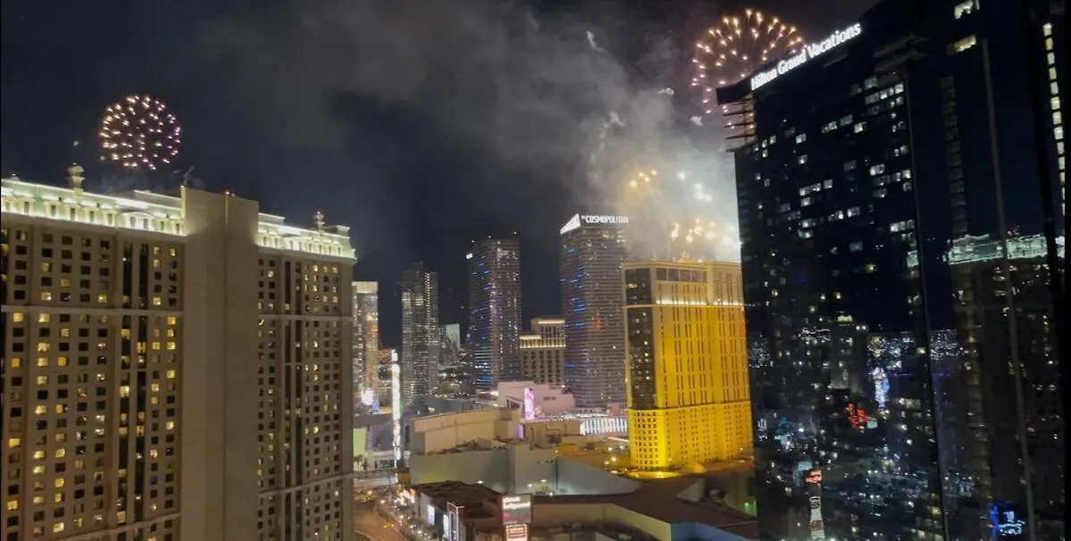 Mgm Signature-25-805 Balcony Strip Sphere F1 Views Las Vegas